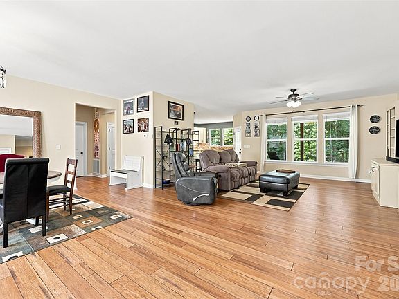 4th image of 4643 Old Hickory Rd