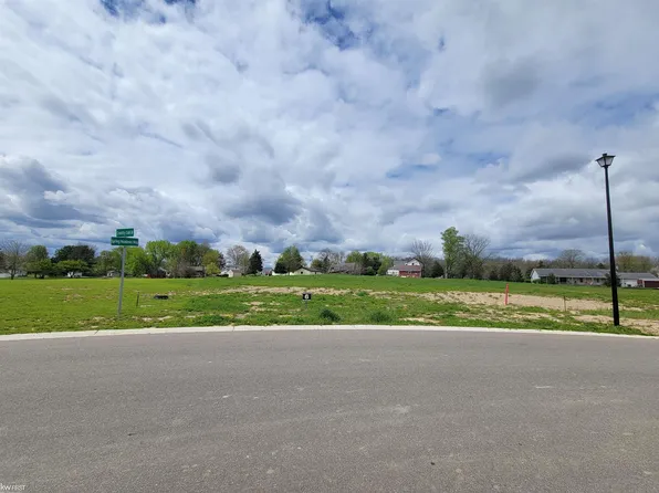 13247 Countryclub Dr, Linden, MI 48451