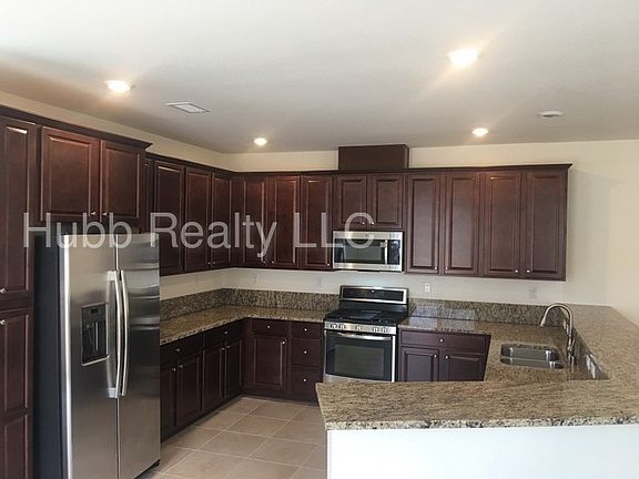 3rd image of 1095 Lahontan Dr