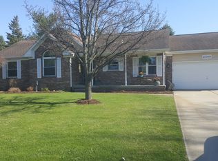 2399 Grove Park Rd, Fenton, MI 48430