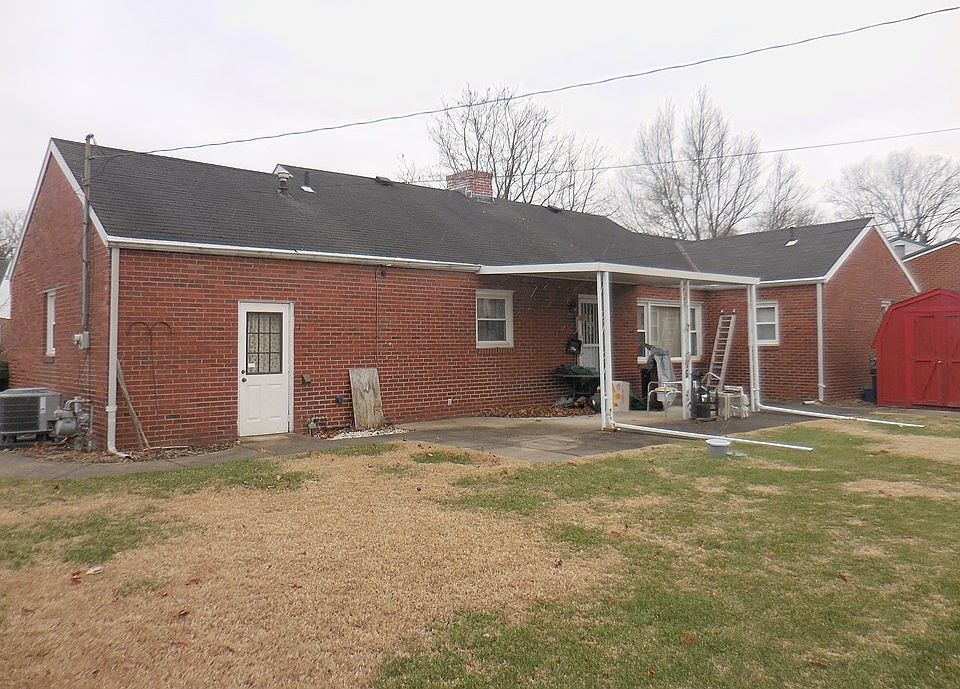 2nd image of 525 Seminole Rd