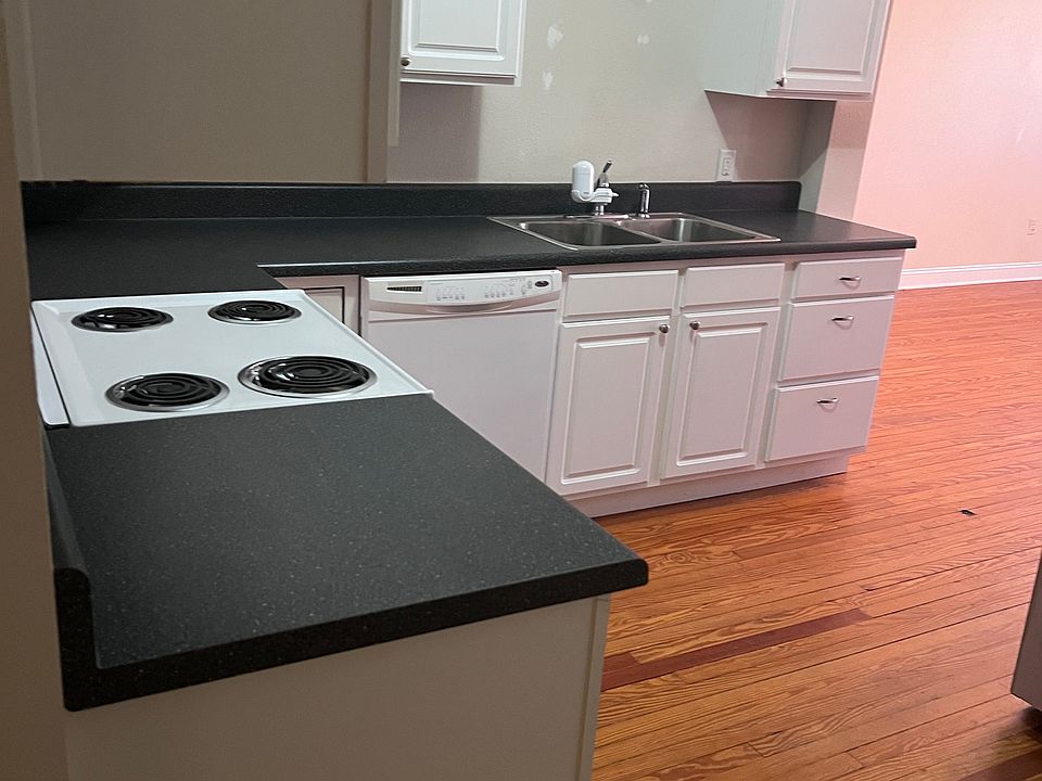 Eat in Kitchen