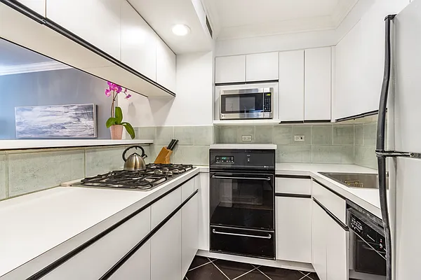 Sold by Brown Harris Stevens | media 3
