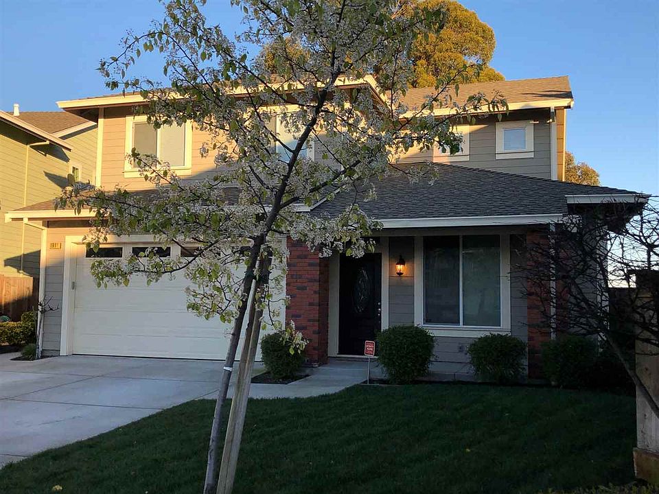 1st image of 1911 La Veranda Pl
