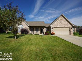 7052 Sunset Point Dr, Indianapolis, IN 46259