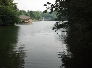 621 Sunset Bluff Ln, Friendsville, TN 37737