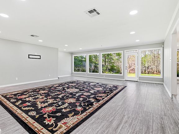 5th image of 123 Bayou Bend Rd