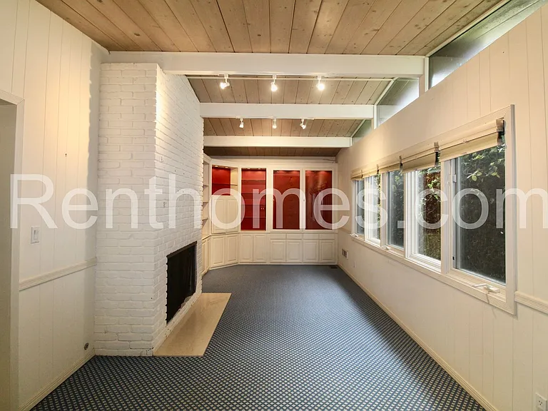 2244 Plum St — Photo 17