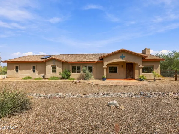 160 N Sharon Rd, Vail, AZ 85641
