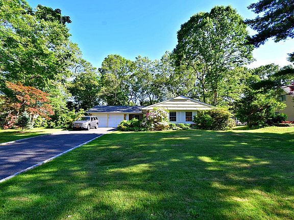 2nd image of 24 Seville Ln