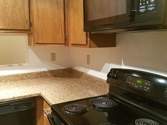 2nd image of 3556 Shenandoah Ave APT 208