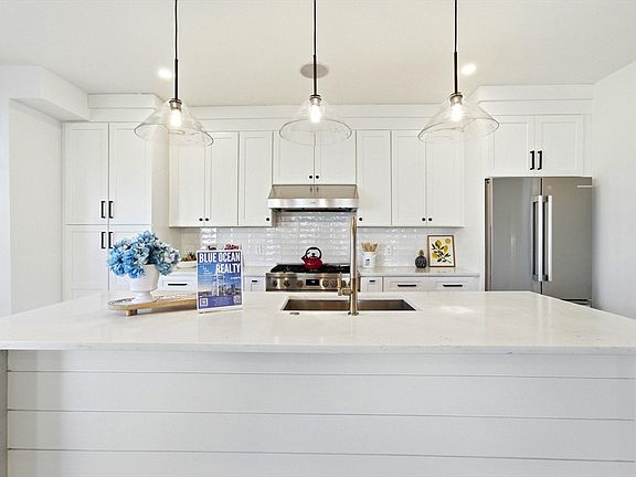 4th image of 28 Cherry St #28