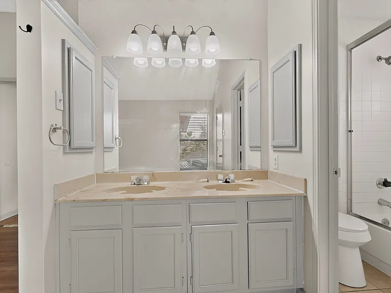 1700 Wheatfield Dr — Photo 24