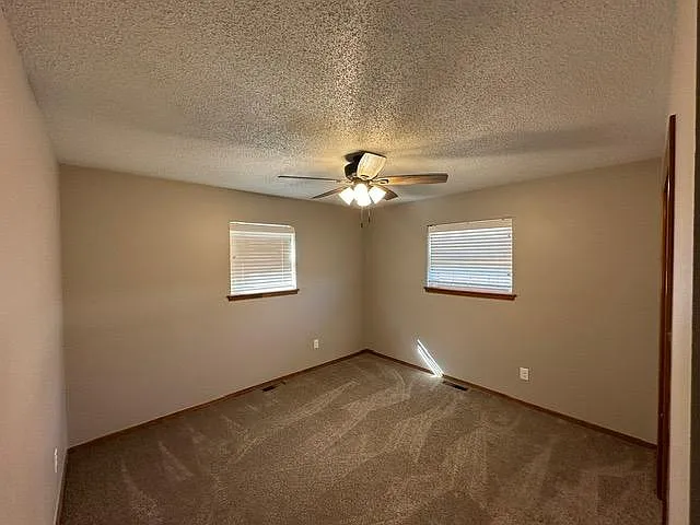 421 Frances Ave — Photo 13
