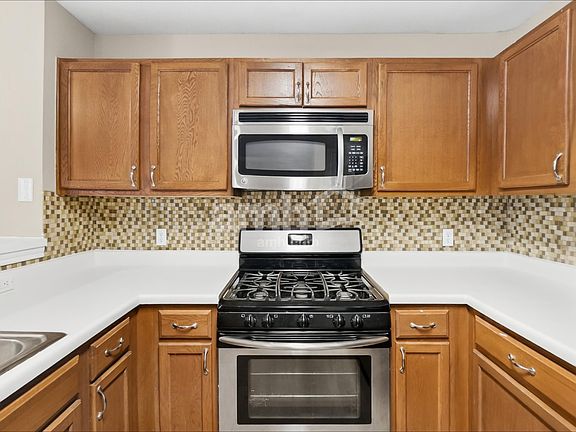 3rd image of 269 Quarter Ave