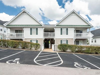 1117 Arbor Creek Dr APT 3B, Saint Louis, MO, 63122