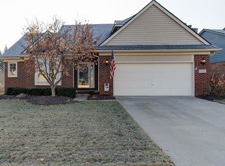 13112 Wendover Dr, Plymouth, MI 48170