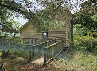 S1195 Summit Point Dr, La Valle, WI 53941