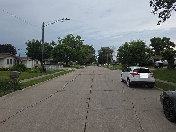 4th image of 2319 8th St