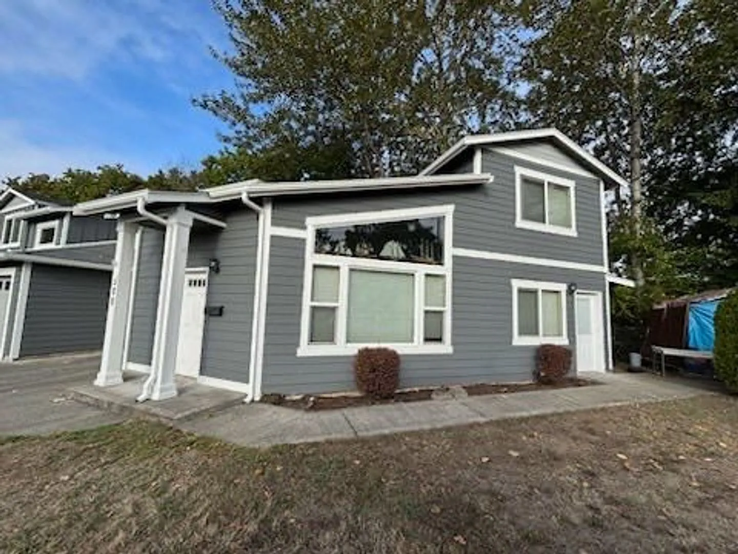 508 10th Street SE — Photo 2