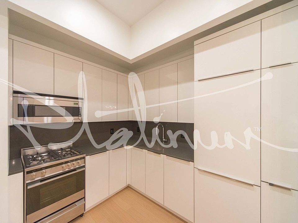 1st image of 180 Water St APT 1620