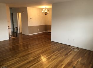 202 Sussex St, Harrison, NJ 07029