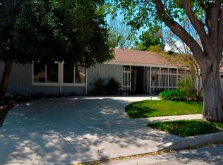 19230 Calahan St, Northridge, CA 91324