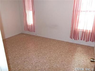 5th image of 109 Herbert St