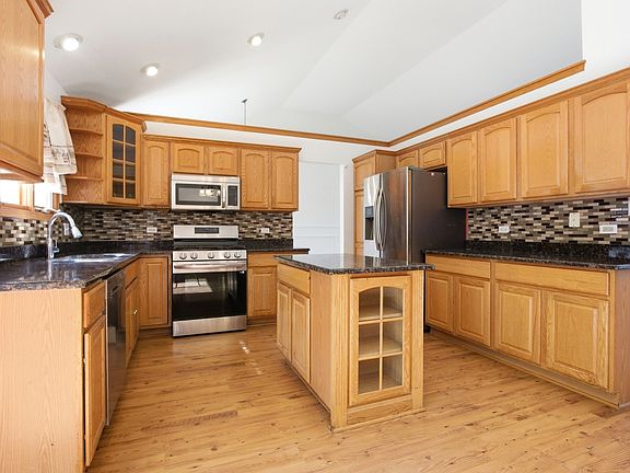 2nd image of 301 Providence Dr