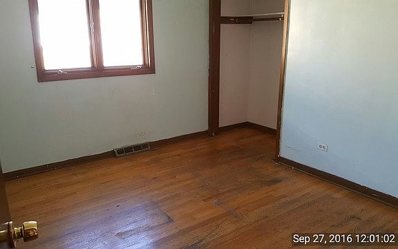 4th image of 651 Superior Ave