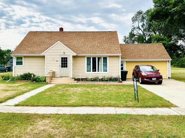 507 S Main St, Tripp, SD 57376