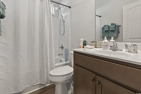 3 bed, 1278 sqft, $900 — Photo 2