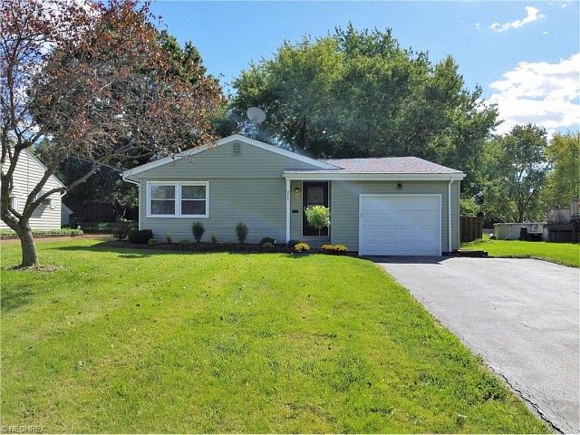 1st image of 375 Annawan Ln