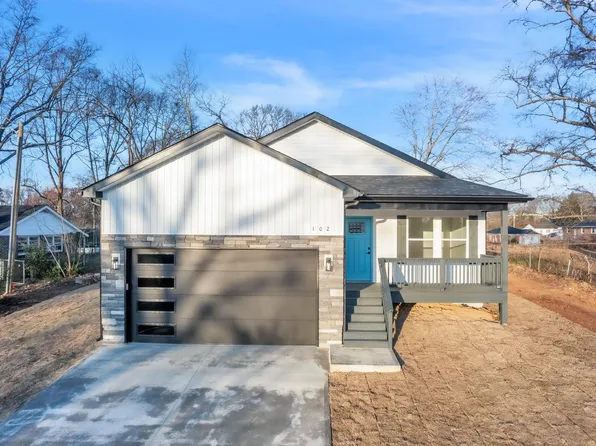 102 Valley Dr, Greer, SC 29651