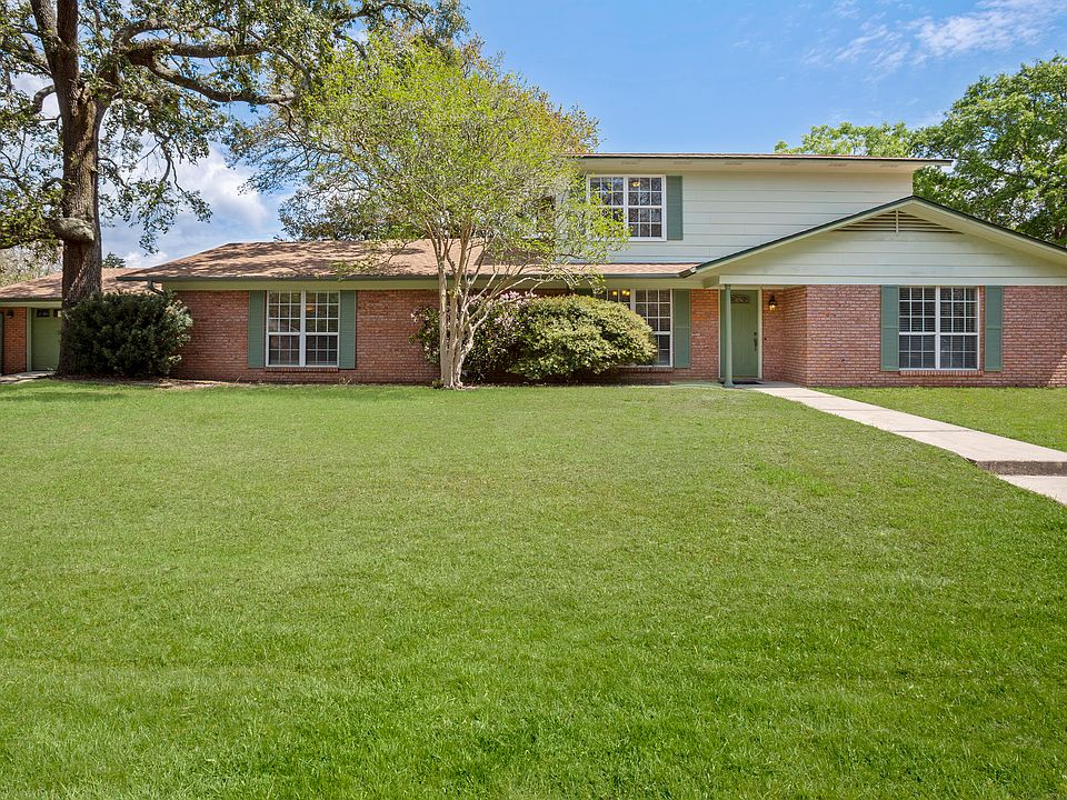 1st image of 127 English Village Dr