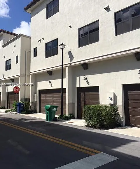 5189 NW 85th Ave #5189 — Photo 29