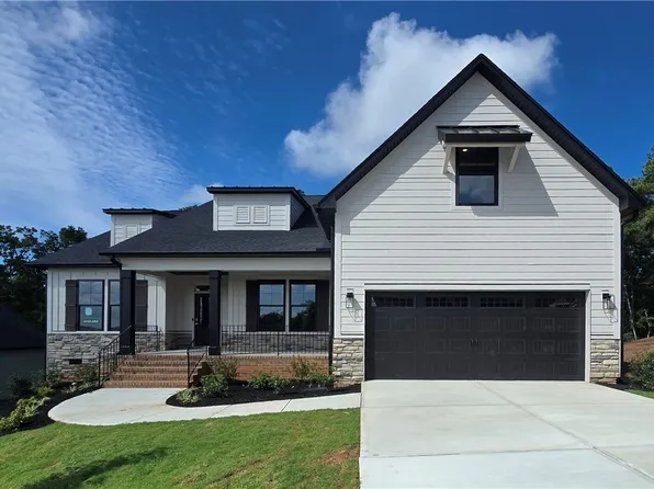 133 Shale Dr, Central, SC 29630