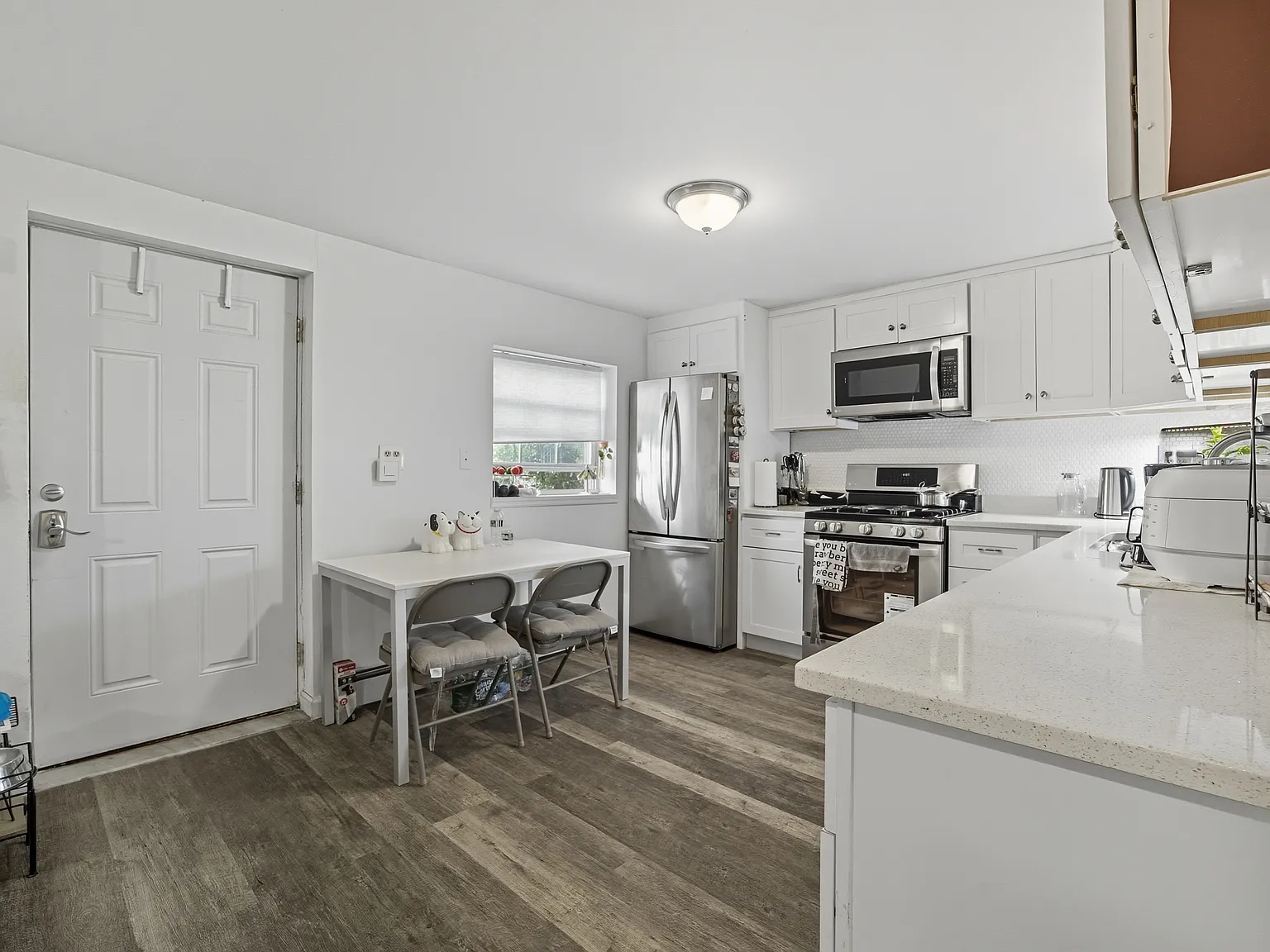 2 bed, $2,600 — Photo 2