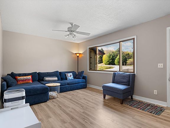 5th image of 10510 E Shady Ln