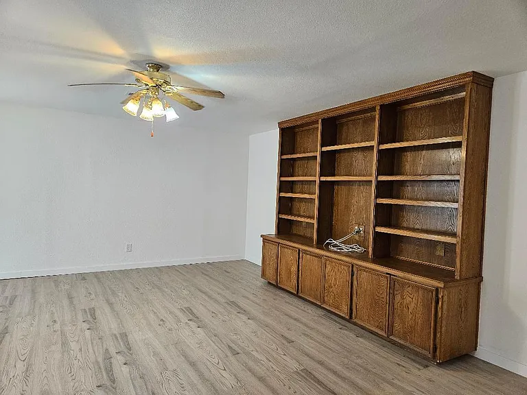 1511 W Mesa Park Dr — Photo 2
