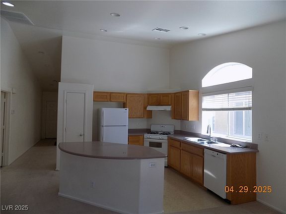 2nd image of 6375 Salmon Mountain Ave