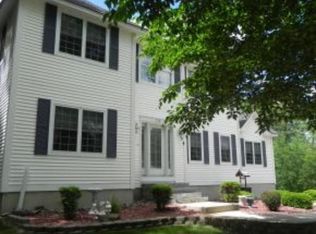 148 Lady Slipper Ln, Chester, NH 03036