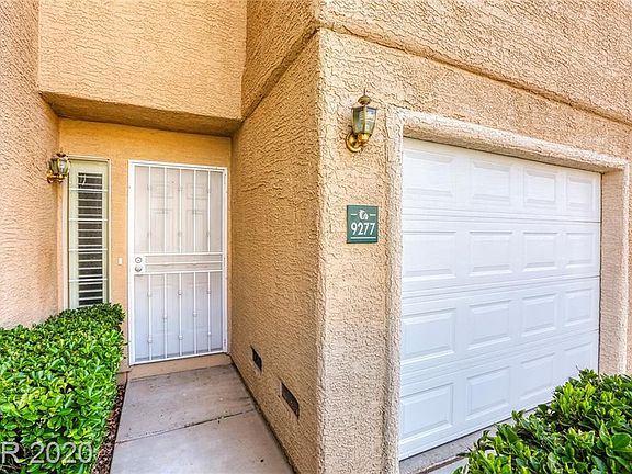 2nd image of 9277 Scenic Mountain Ln