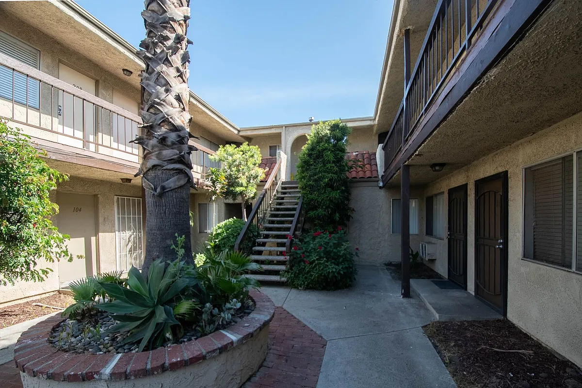 Building Photo - 13846