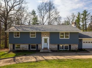 25 Angela Dr, Athens, OH 45701