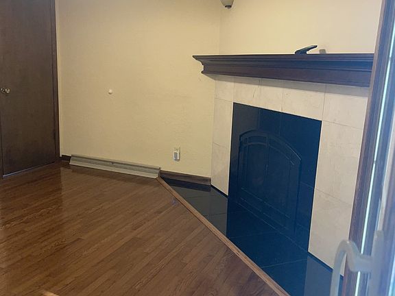 4th image of 615 Midland Dr