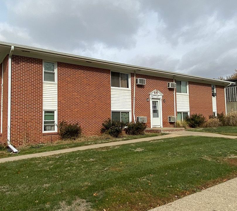 1st image of 204 E 5th Ave Unit 4