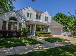 2424 W Parnell Ave, Milwaukee, WI 53221