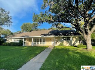 110 Hollywood Blvd, Victoria, TX 77904