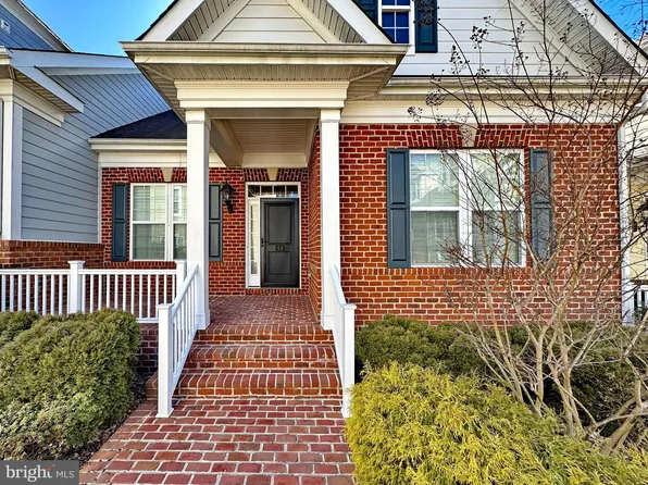 53 Steeplechase Dr, La Plata, MD 20646